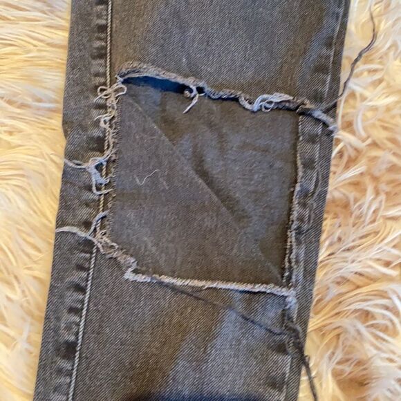 Subdued ripped jeans  - Picture 3 of 5